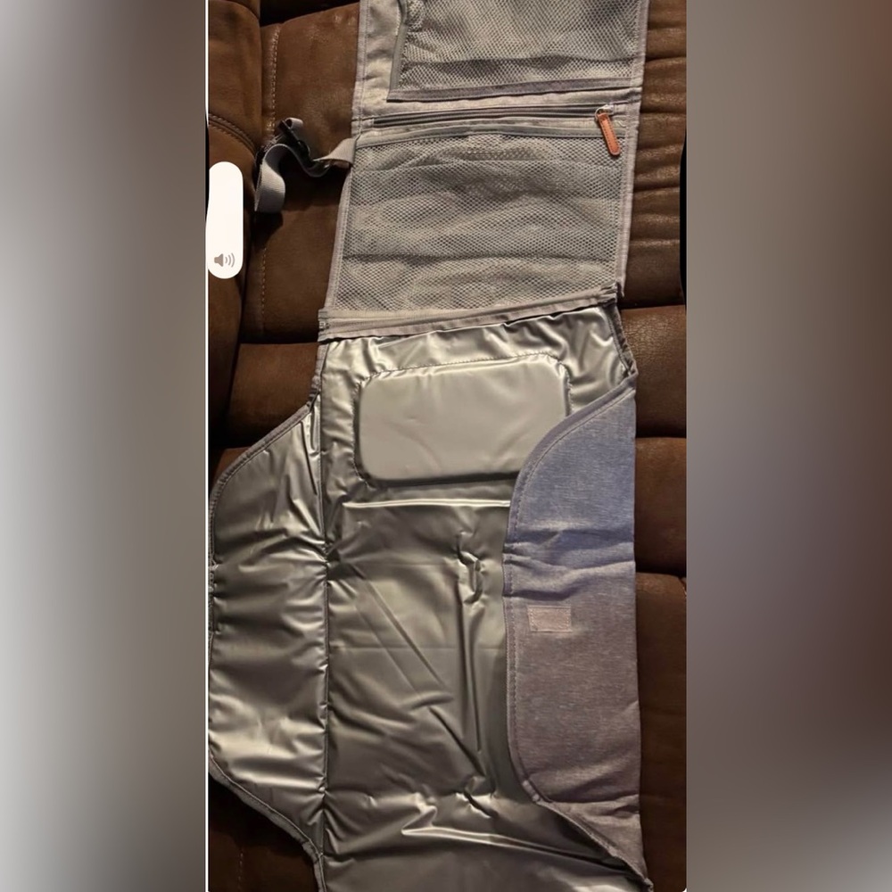 Diaper changing pad - Picture 3 of 3